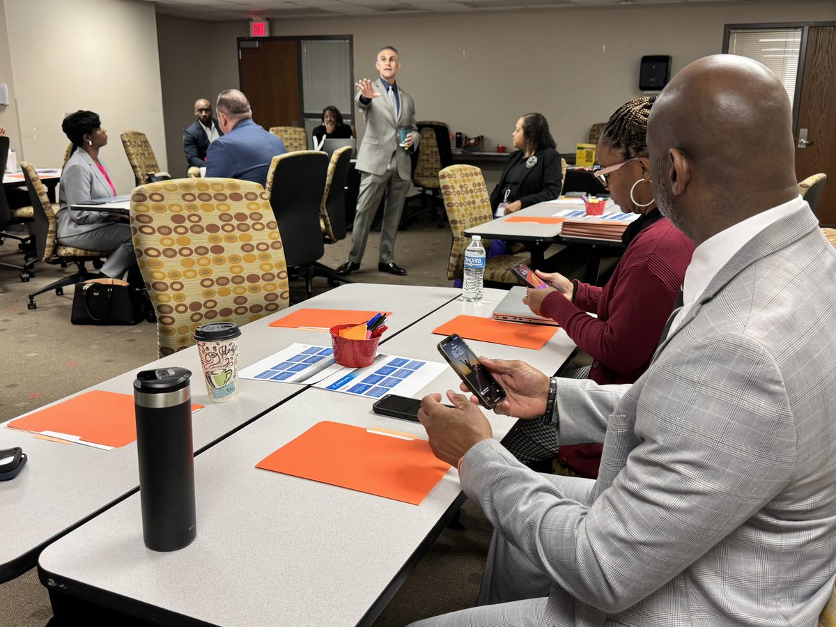 JenniferAGates's tweet photo. @DrNormanCSauce3 kicks off @DeKalbSchools #Access #Opportunity #LearningSeries @DrTWeaver brings #leadership &amp; #leveragepoints for #systems change &amp; insight into #scholars needs &amp; #school #engagement @EpicOutler @COSDeKalbCounty @CherisseCamp https://t.co/8GfYTg1L79