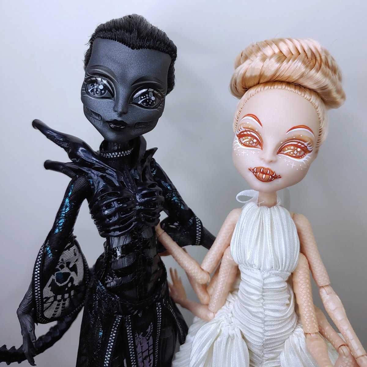My Xenomorph and facehugger dolls