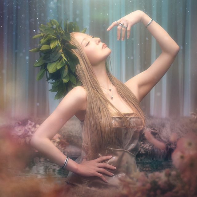 french_info_'s tweet photo. 椎名林檎、フランスのハイジュエリーメゾン・ブシュロンとコラボ 新曲「至宝」を起用したスペシャル・ムービー… (https://t.co/JbglUgwaCD)

https://t.co/D6DVv7kngo

#ブシュロン #フランス #椎名林檎 #CDJournal.com https://t.co/Qtn9kp7ZLf