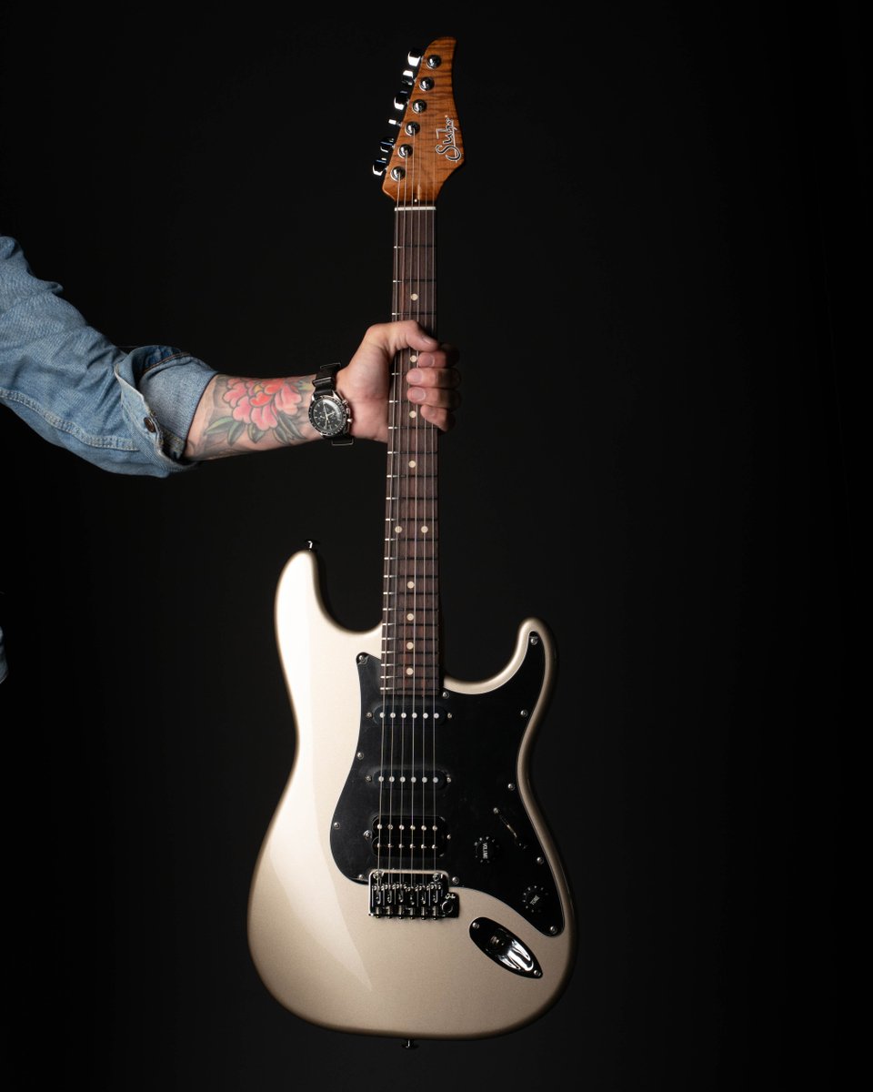 Suhr Custom tweet media