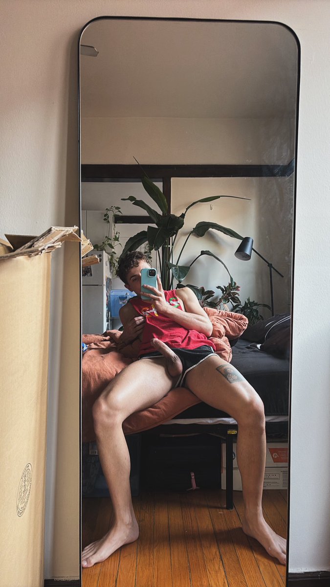 chicago’s PR twink 🤠 25% off tweet media