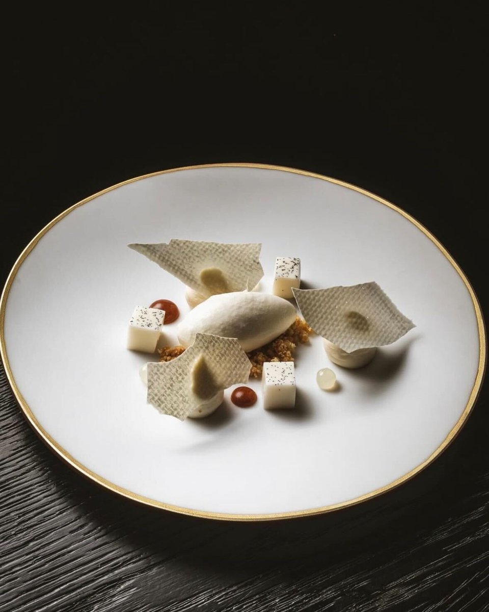 costa_adeje's tweet image. ☀️☀️☀️☀️La gastronomía en #CostaAdeje vuelve a brillar con cuatro nuevos Soles Repsol. 

🤗 El restaurante San Hô ha obtenido su segundo sol, mientras que Haydée, Cráter y Troqué han conseguido el primero. 

Enhorabuena a todo el equipo que lo ha hecho posible👏🏻

#EnCuerpoyMente