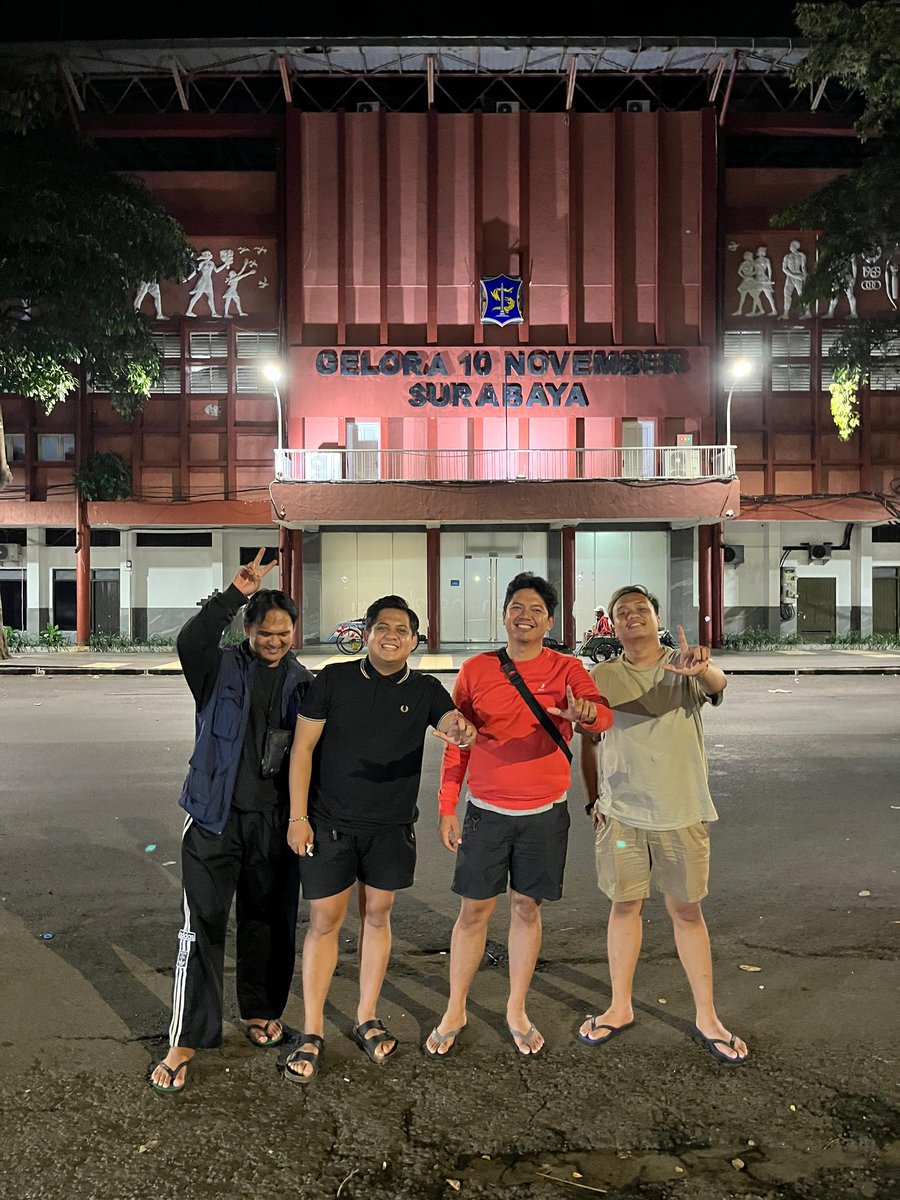 Sedang memainkan faktor non teknis 
🤫