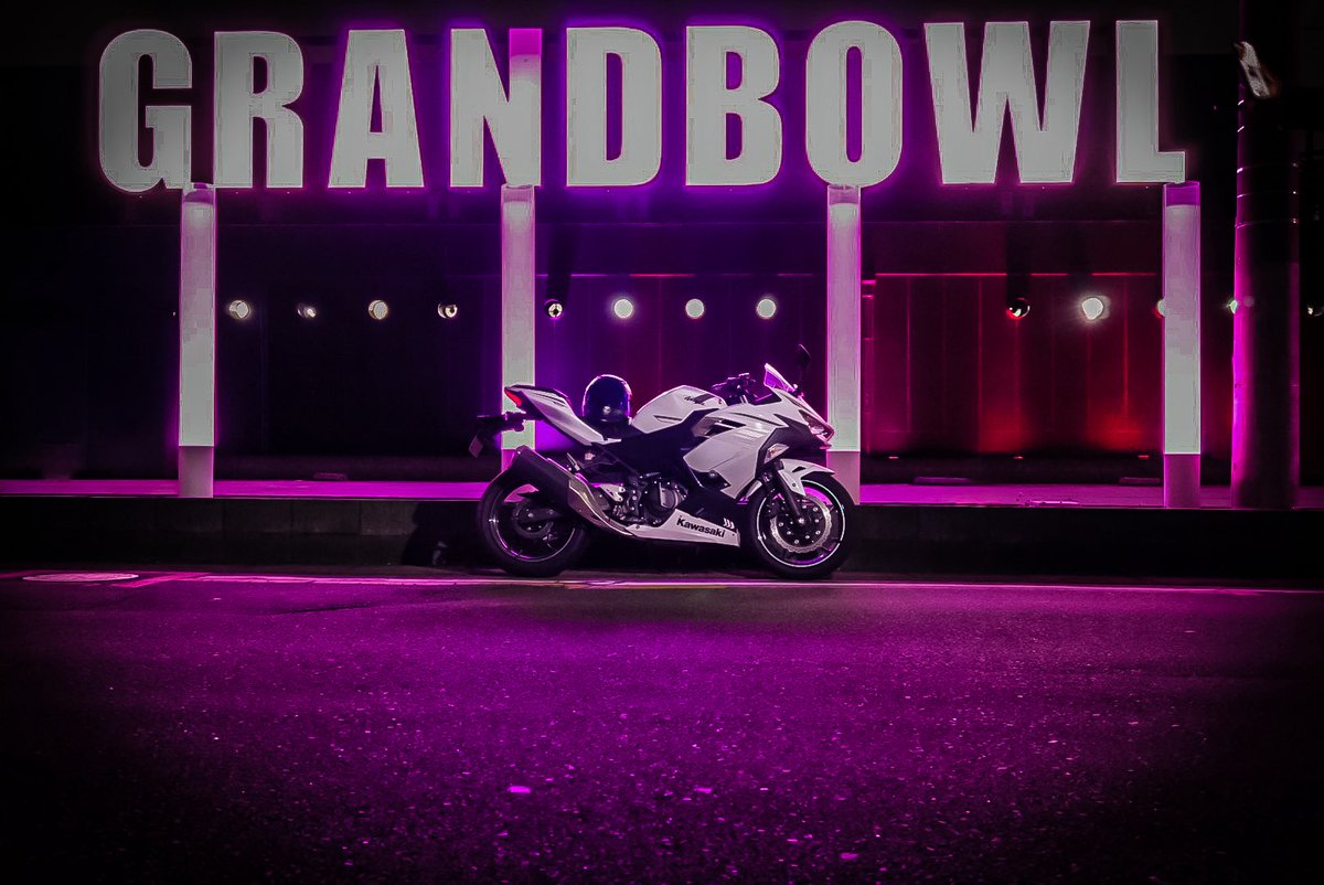 TS87928's tweet photo. ninja納車1年記念日꒰՞ ܸ. .ܸ՞꒱
 #ninja400
#Zephyr750
 #Kawasaki https://t.co/Vi3Q8ZYQmU