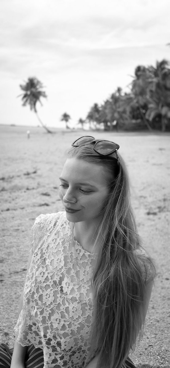 Alexandra tweet media