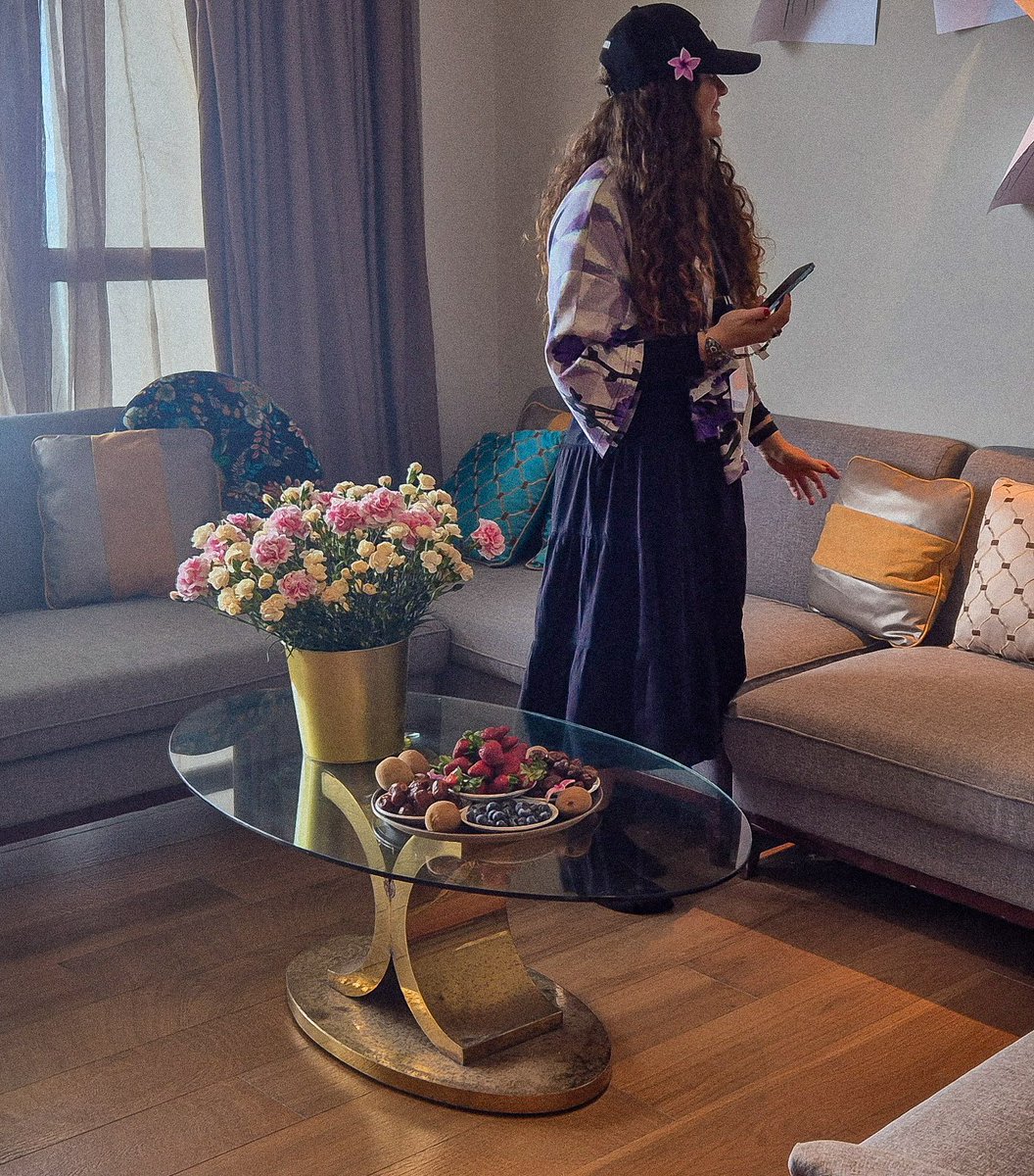 Alexandra tweet media