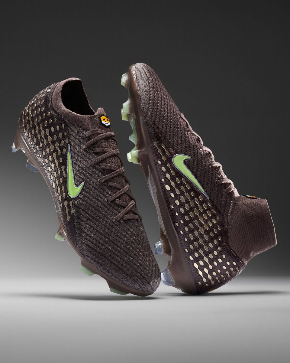 ProD_Soccer_ES's tweet photo. 🔗 https://t.co/nms4C1DURu

La nueva serie Nike Mercurial x Kylian Mbappé llega a Pro:Direct Soccer con el auténtico estilo Air Max y el emblemático sello de aprobación de Kylian. Consigue las tuyas YA en Pro:Direct Soccer - La tienda de botas online más grande del mundo. https://t.co/IBsapP8kRR