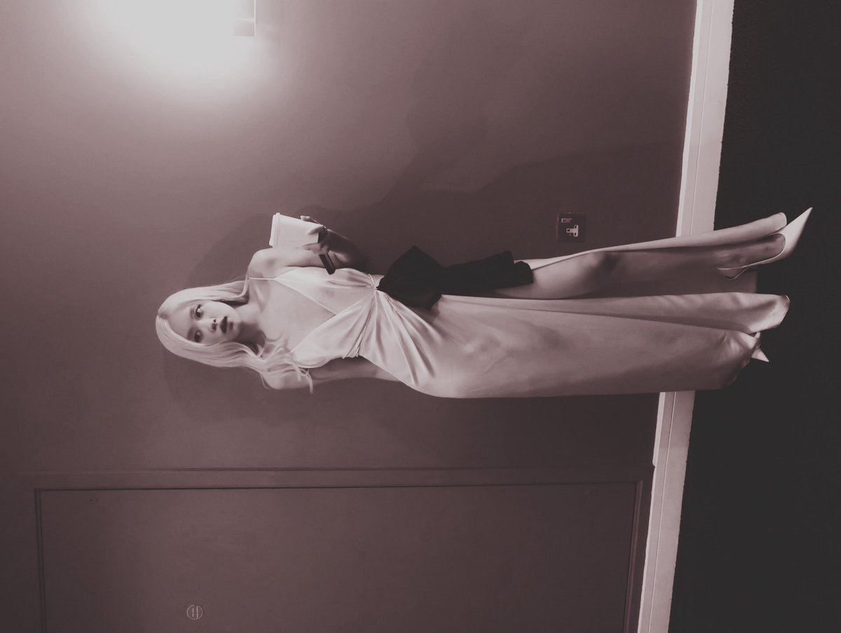 𝐭𝐡𝐞 𝐰𝐢𝐭𝐜𝐡. tweet media