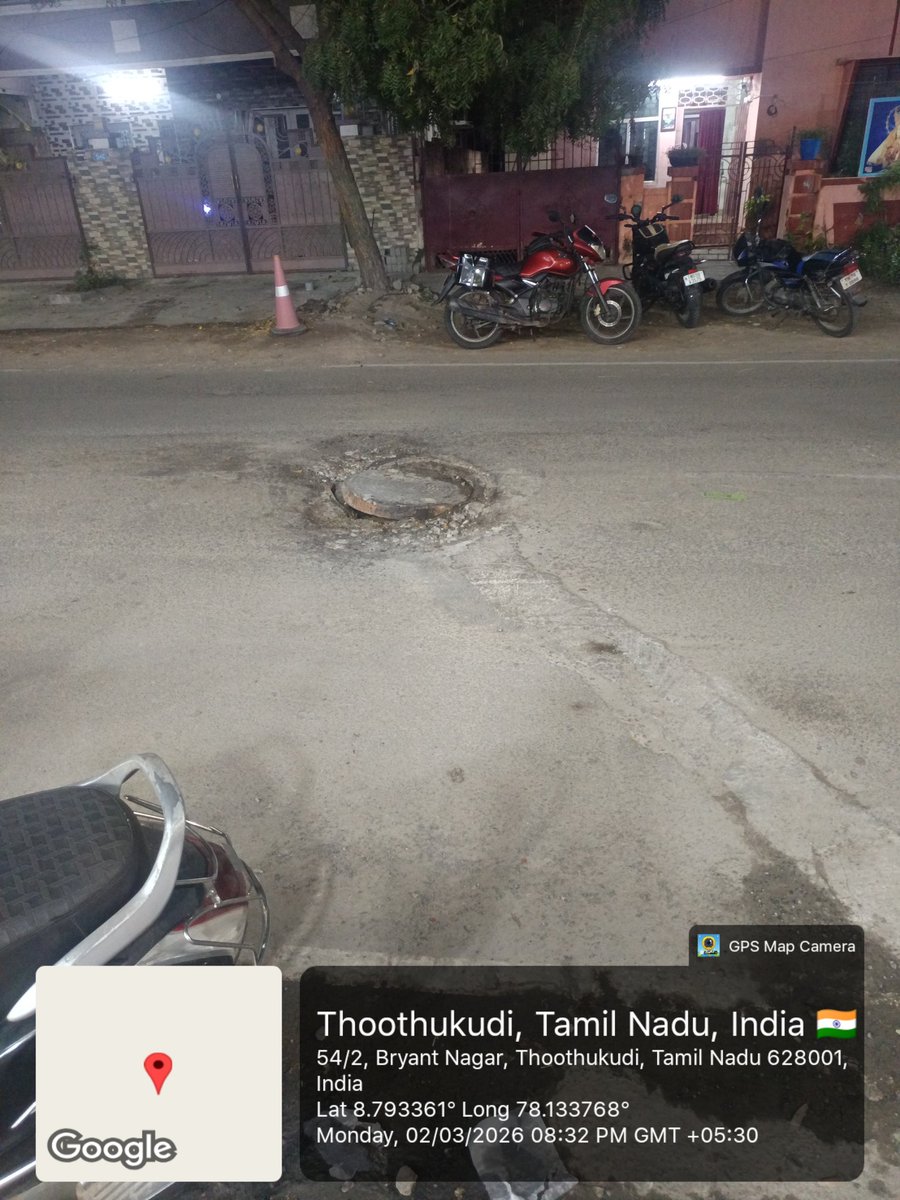 Vijay94435's tweet photo. @Tutycorp 
Sir,
Please take necessary action at Bryant Nagar, First Street East , opp Hotel Melinda.
Thankyou https://t.co/gp5D5Vhb9b