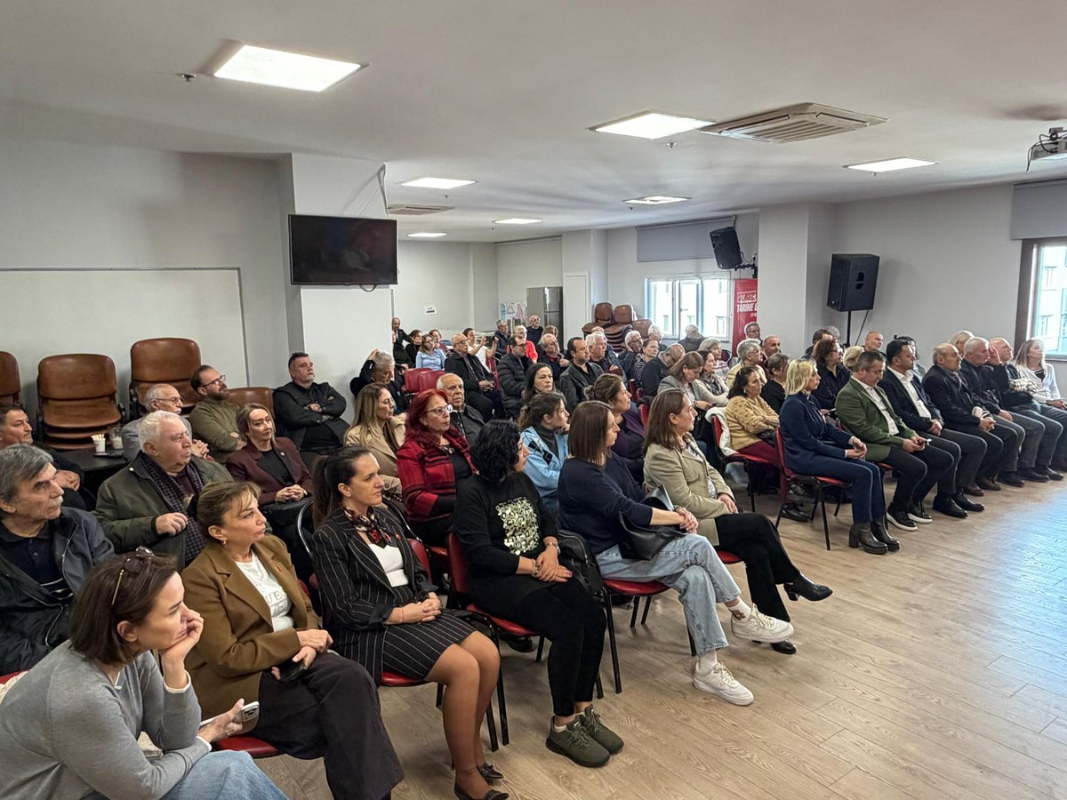 CHP Beylikdüzü ilçe örgütü ve yönetimi olarak her ay düzenli gerçekleştirdiğimiz “Üyelik aidatımı ödüyorum, partime güç katıyorum” etkinliğimizi bu ay da dayanışma ve kararlılıkla gerçekleştirdik.

Toplantımıza CHP Çatalça İlçe Başkanımız Gökberk Öder ve yönetimi de katılım