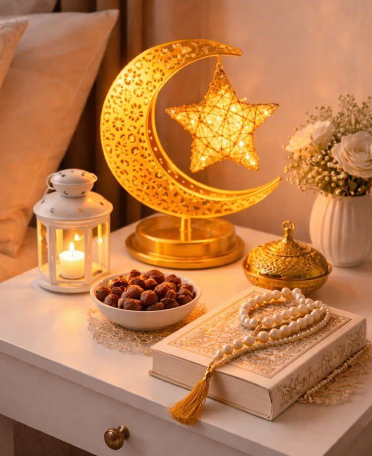 #رمضان

يا رب إني أقف ببابك ولا باب لي سواك، وأرفع يديّ إليك ولا معين لي غيرك، فإن رددتني فمن ذا الذي يقبلني؟ وإن خذلتني فمن ذا الذي ينصرني اللهم لا تردني خائبًا، ولا تكسر لي خاطرًا، واجعل لي من كل همّ فرجًا ومن كل ضيق مخرجًا.*🤲🏻