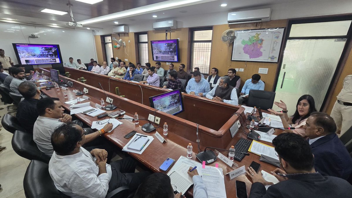 Bansuri Swaraj tweet media