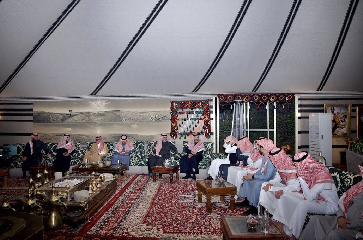 faraaj_2030's tweet photo. استضاف صاحب السمو الملكي الامير #سلطان_بن_سلمان بن عبدالعزيز 
اخية صاحب السمو الملكي الأمير #راكان_بن_سلمان بن عبدالعزيز  على السحور في نخيل #العذيبات في #الدرعية 
بمناسبة تعيين سموة محافظآ للدرعية
حضر المناسبة صاحب السمو الملكي الأمير محمد بن نواف بن عبدالعزيز وصاحب السمو الملكي الامير فيصل بن سلمان بن عبدالعزيز، وجمع من أصحاب السمو الأمراء والمسؤولين والضيوف .