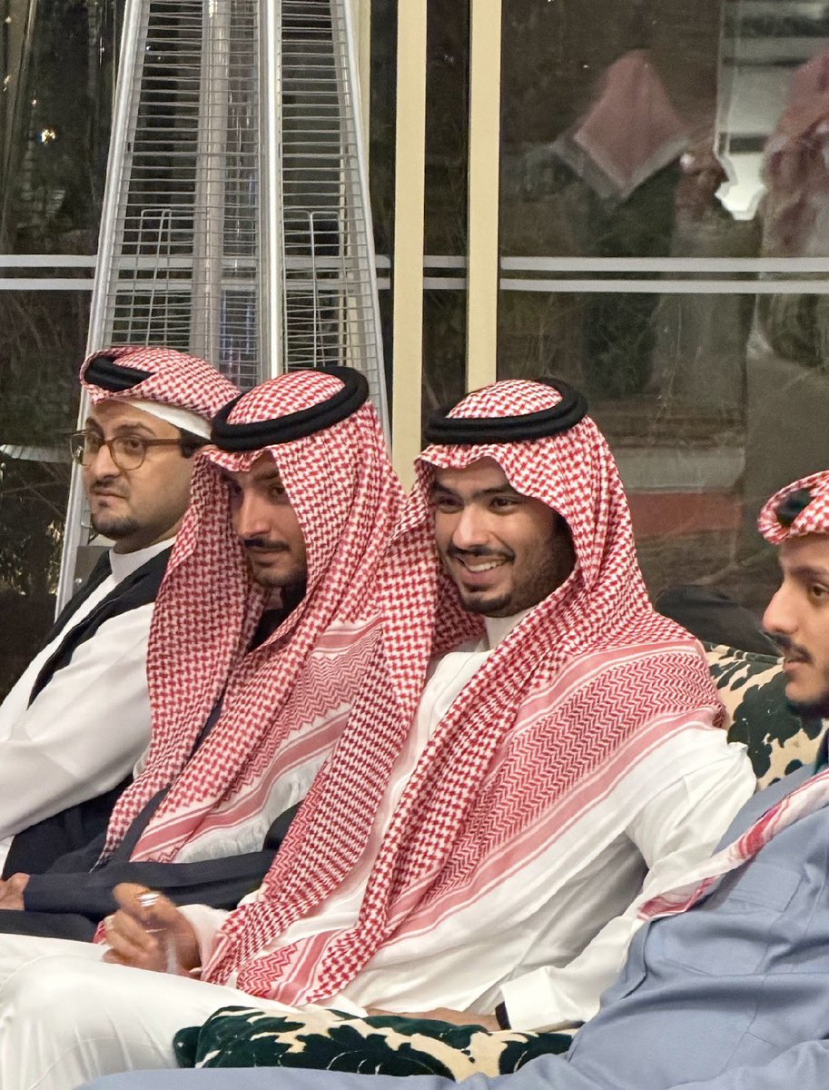 faraaj_2030's tweet photo. استضاف صاحب السمو الملكي الامير #سلطان_بن_سلمان بن عبدالعزيز 
اخية صاحب السمو الملكي الأمير #راكان_بن_سلمان بن عبدالعزيز  على السحور في نخيل #العذيبات في #الدرعية 
بمناسبة تعيين سموة محافظآ للدرعية
حضر المناسبة صاحب السمو الملكي الأمير محمد بن نواف بن عبدالعزيز وصاحب السمو الملكي الامير فيصل بن سلمان بن عبدالعزيز، وجمع من أصحاب السمو الأمراء والمسؤولين والضيوف .
