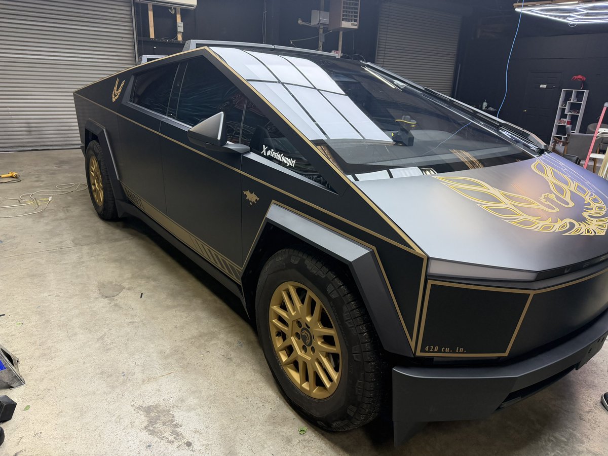 The Tesla Cowboy tweet media