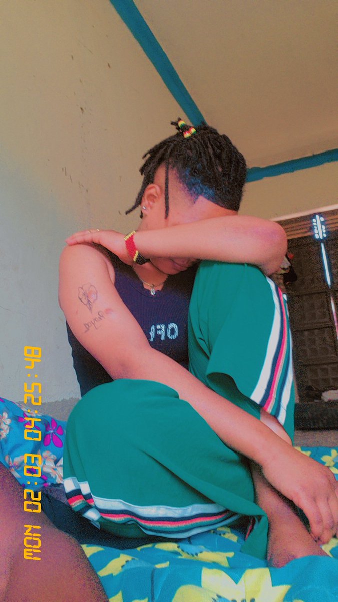 God give viva (@muetsigodgive) on Twitter photo 