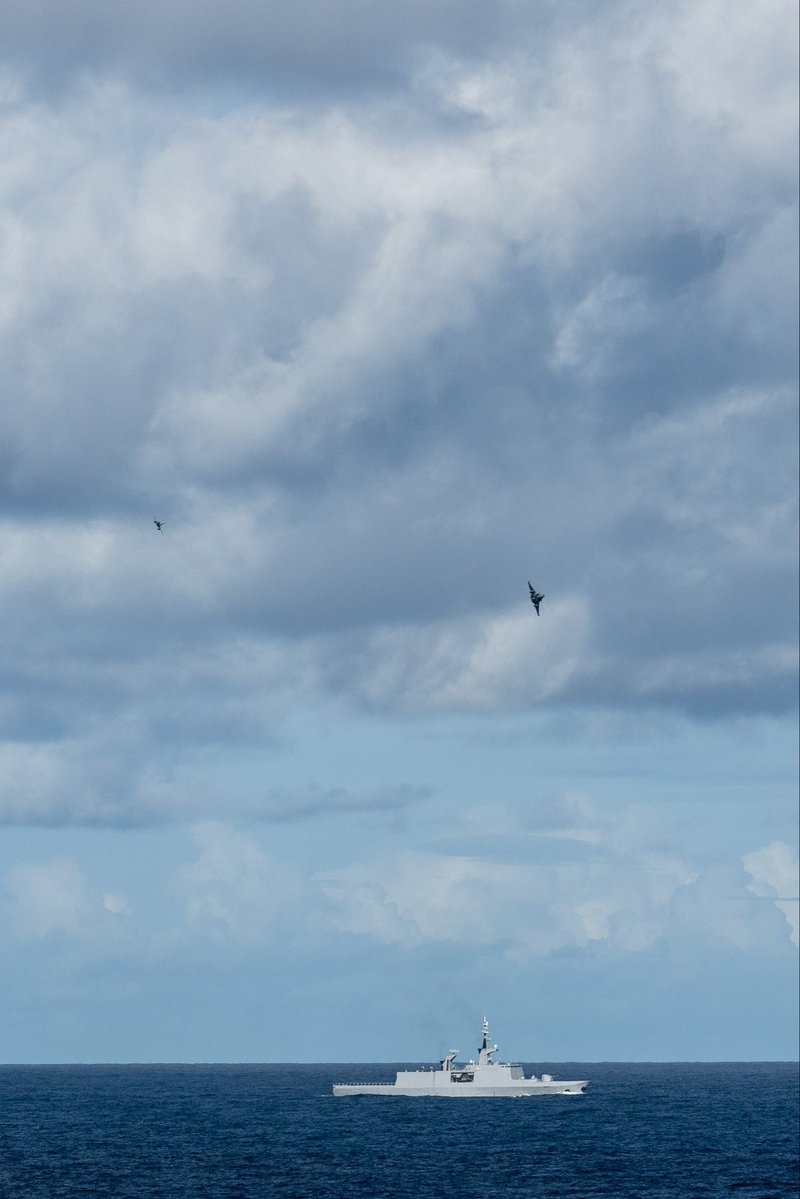 Armée française - Opérations militaires tweet media