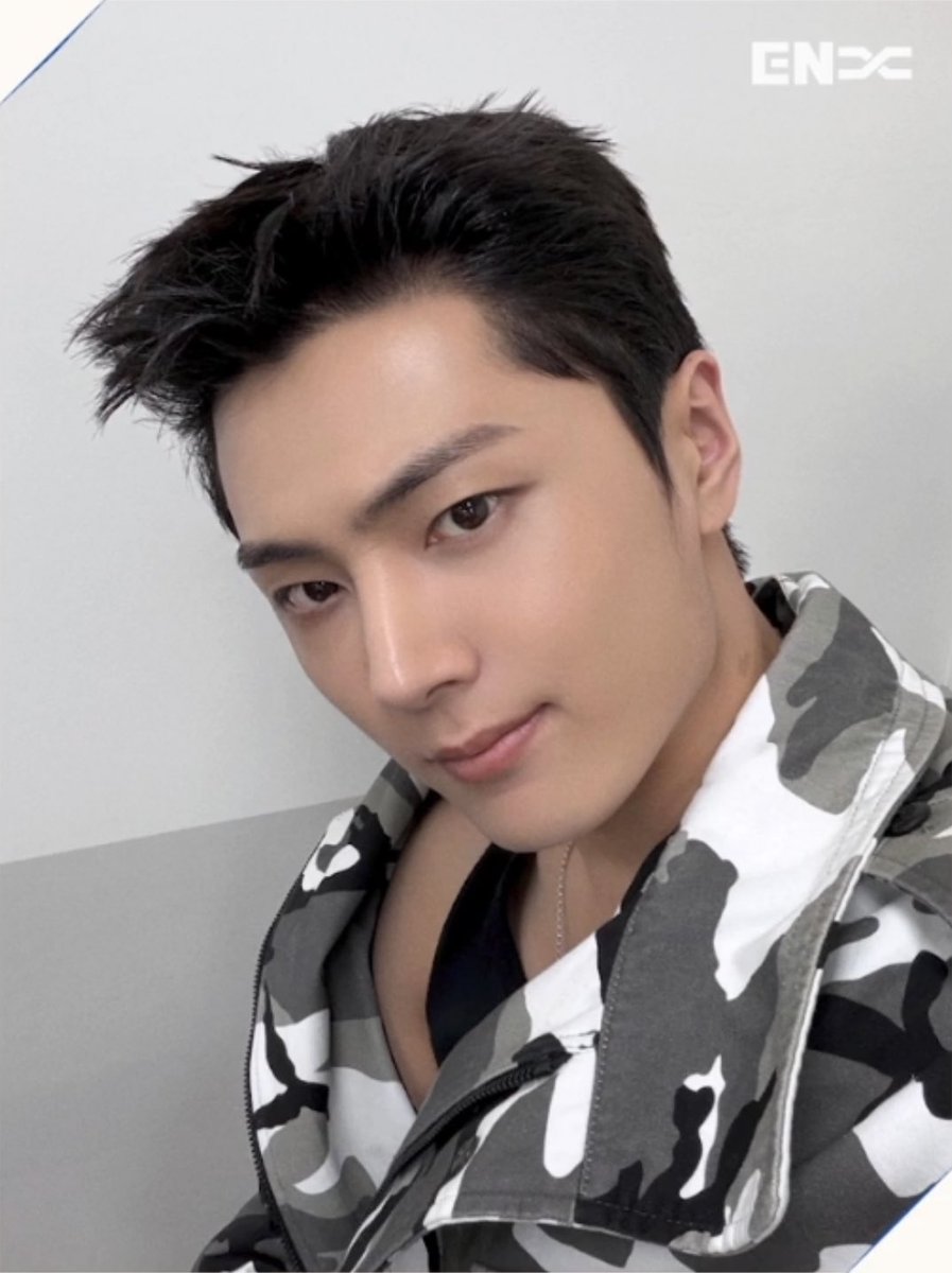 EN7ernally's tweet photo. [MAR] HAPPY BIRTHDAY TO ENGENE 💌
#JAY #제이

🐈‍⬛ to our engenes born in march! happy birthday!
🐈‍⬛ the weather is warming up and starting to feel like spring so we can start dressing a bit lighter and stretch out after being tensed up all winter, right?
🐈‍⬛ we're already two months into 2026 but let's have a great march with a fresh mindset for spring
🐈‍⬛ if i could, i'd cook some miyeokguk for our engenes myself but it's a bummer i can only send a message like this instead. 
🐈‍⬛ once again, wishing you a very happy birthday. watch out for the spring chills and be careful not to catch a cold. i hope you have a wonderful day!