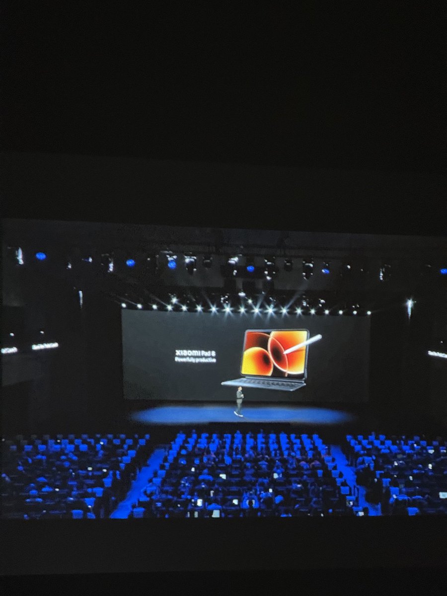 Hi_manash's tweet photo. Xiaomi 17 Ultra lit up the screen with Leica-powered brilliance and bold flagship design🔥
Xiaomi Pad 8 stepped onto the global stage, strengthening the ecosystem. 🚀
#Xiaomi17Series #XiaomiLaunch #XiaomiFansCub #XiaomiPad8
@pixelwithme
@Ritij
@xiaomiindia
@s_anuj
@sandeep9sarma https://t.co/Dxt14kXtGT