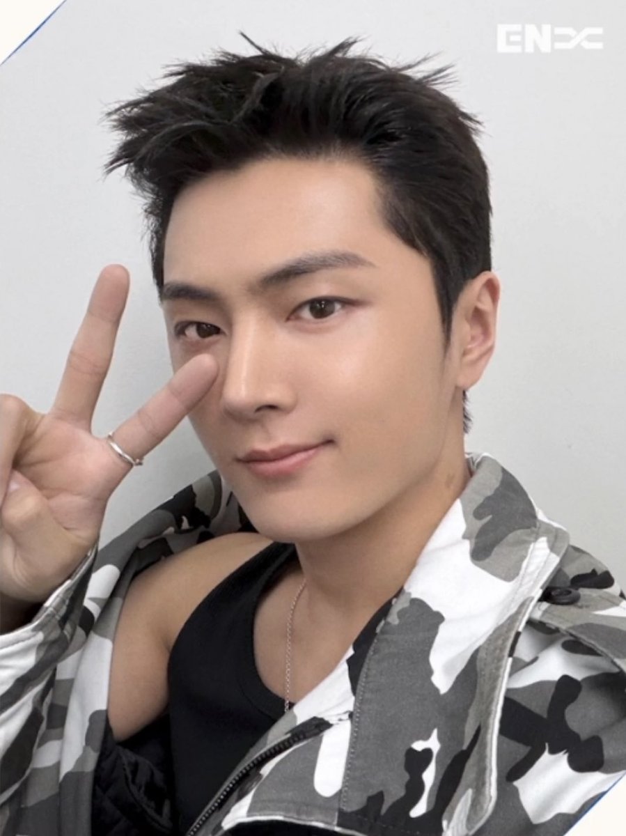 EN7ernally's tweet photo. [MAR] HAPPY BIRTHDAY TO ENGENE 💌
#JAY #제이

🐈‍⬛ to our engenes born in march! happy birthday!
🐈‍⬛ the weather is warming up and starting to feel like spring so we can start dressing a bit lighter and stretch out after being tensed up all winter, right?
🐈‍⬛ we're already two months into 2026 but let's have a great march with a fresh mindset for spring
🐈‍⬛ if i could, i'd cook some miyeokguk for our engenes myself but it's a bummer i can only send a message like this instead. 
🐈‍⬛ once again, wishing you a very happy birthday. watch out for the spring chills and be careful not to catch a cold. i hope you have a wonderful day!