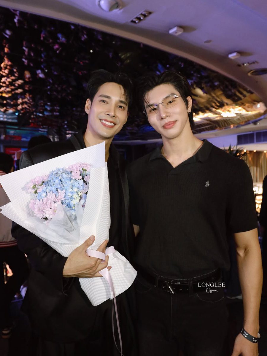longlee_official tweet media