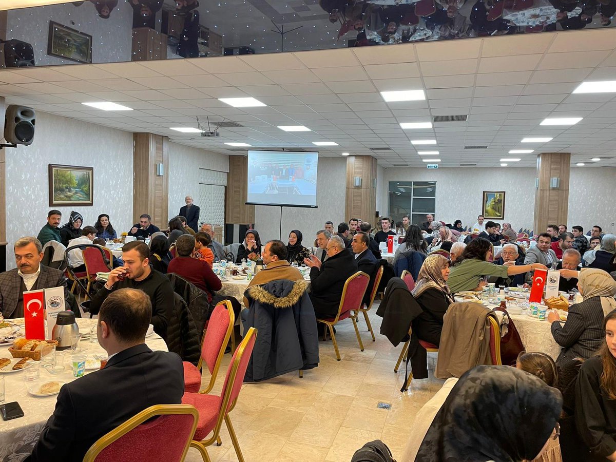 Ankara’da Gönüller Bir Oldu: BOL-DAV’ın 37. İftarında Birlik ve Kardeşlik mesaji
Siyaset,bürokrasi,iş dünyasi, Ankara’da mukim Bolvadinli hemşerilerimiz ve Üniversiteli öğrencilerimiz,katılımıyla gerçekleştirildi

#boldav #Bolvadin #Ankara #Afyonkarahisar #HoşgeldinRamazan #İftar