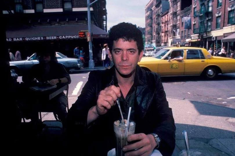 Hoy cumpliría 84 años el retorcido y único Lou Reed

El músico menos común que ya vivía en el futuro desde siempre 👉🏻👉🏻short-url.org/LouReed