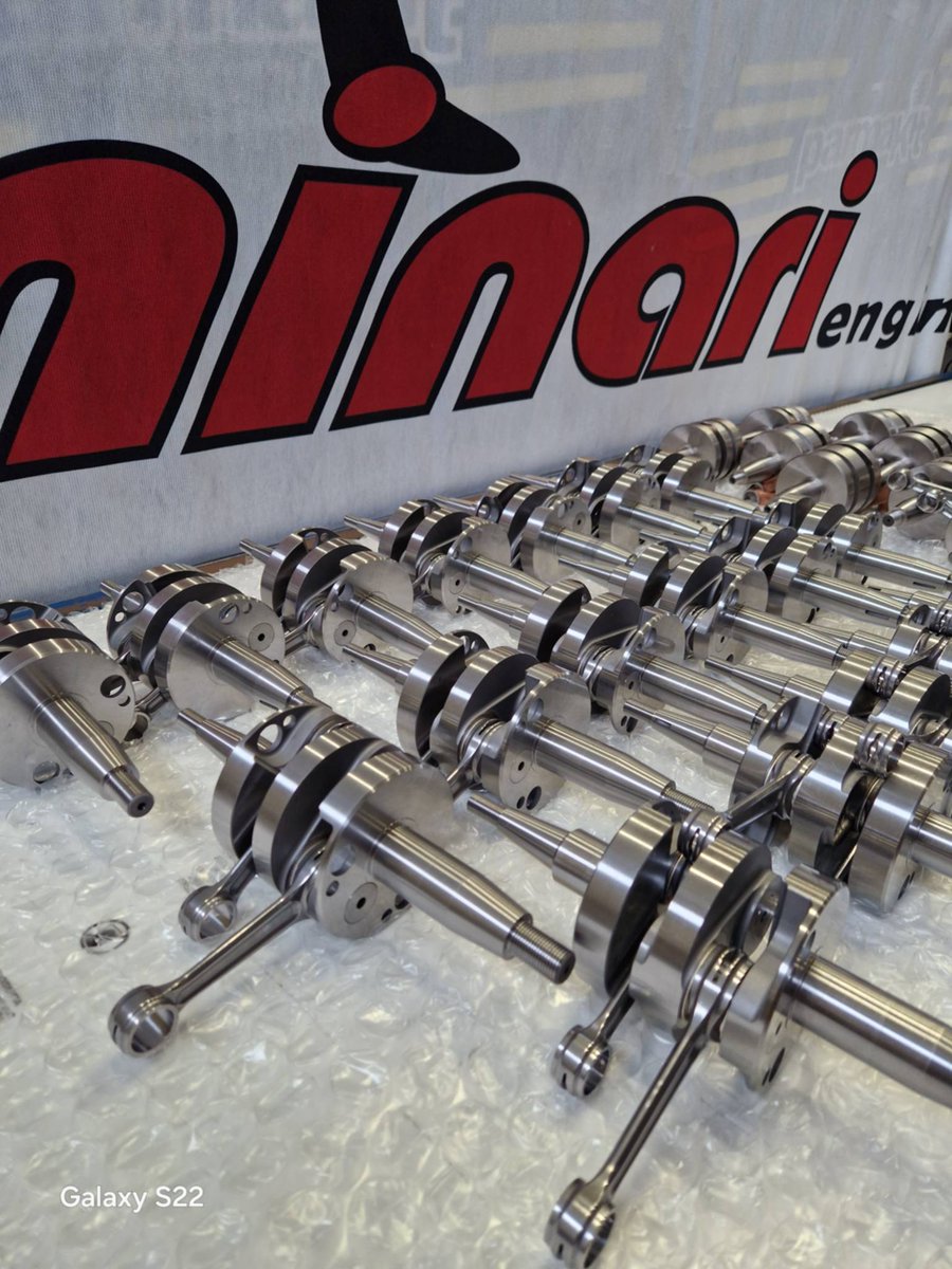 minariengine's tweet photo. Boxer crankshafts ready to be installed 🧑‍🔧🧑‍🔧🧑‍🔧
#minariengineitaly #enginemaker #Stratos400 https://t.co/QTX0Mi3AT7