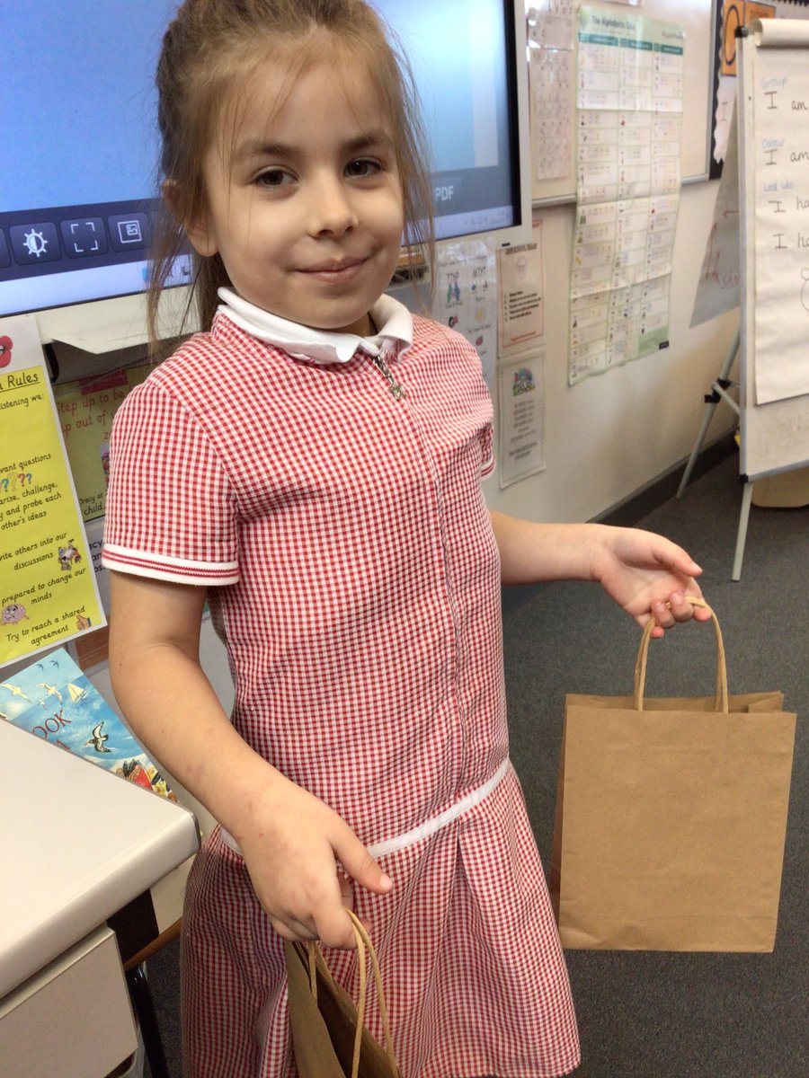 Miss Mitchell Year 1 tweet media