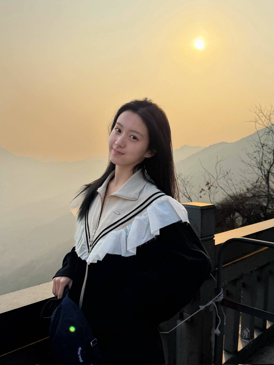 🝳包。 tweet media