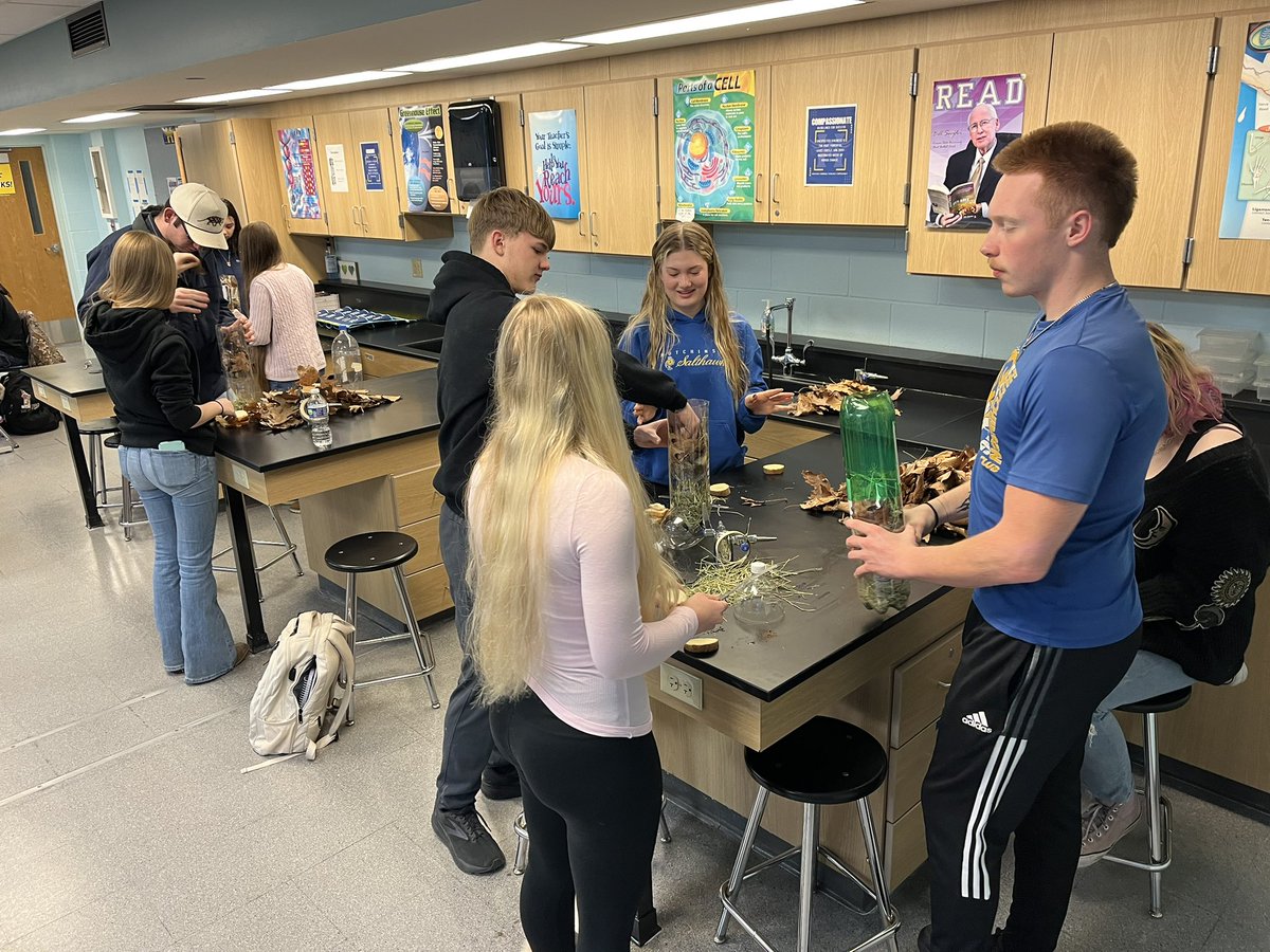 Mr. McCandless tweet media