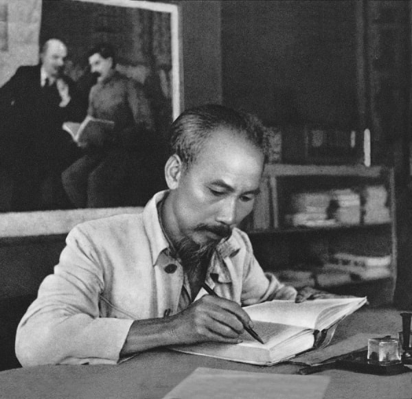 ultras_antifaa's tweet photo. ❝Imperialism is a tool used by colonial states to oppress and exploit peoples outside their own borders.❞

— Ho Chi Minh https://t.co/30kFPtLUDp