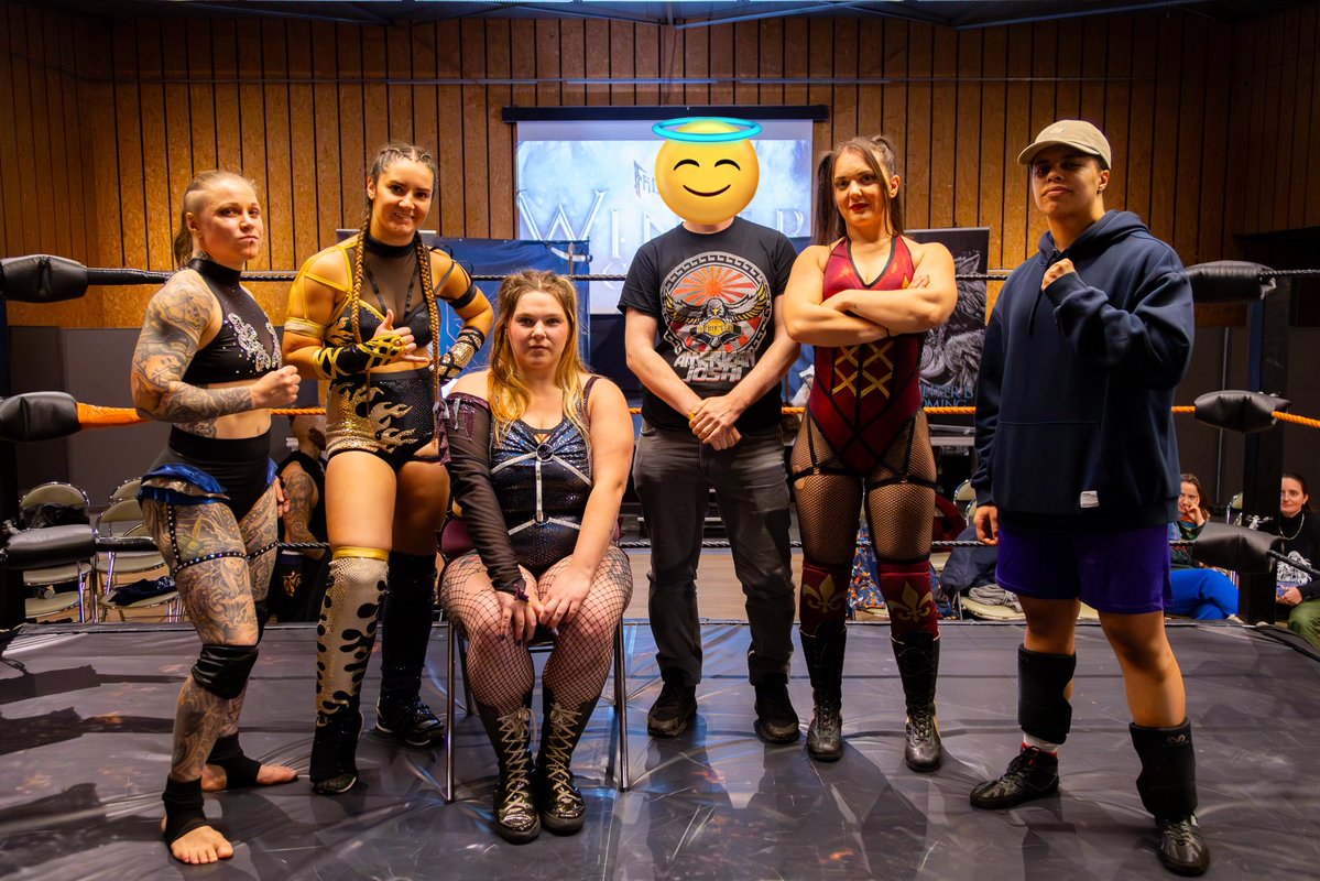 I praise <a href="/Cory_ZERO/">ZERØ</a> since I first saw her in January 2025 in <a href="/freyjacatch/">Freyja</a> and I’ll continue to do so, even more now that she has the spotlight.

Respect the workers.
Their body, their choice.

It’s the life they chose to live.

Fuck your safety awareness from your couch