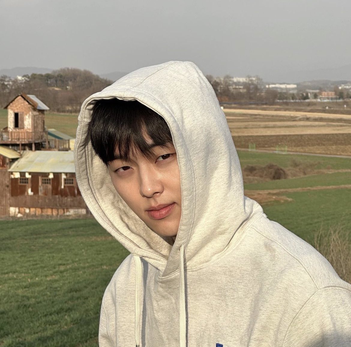 유러브 tweet media