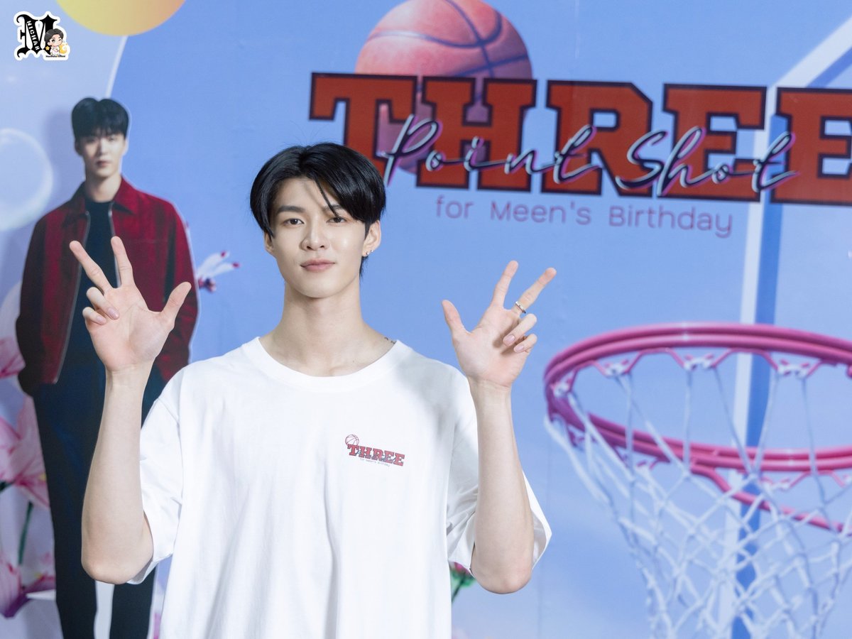 ขอให้ความพยายามทุกอย่างออกดอกออกผลในปีนี้นะ 🌟

🔑 HBD MEEN NICHA
 #MEEN27thBirthday