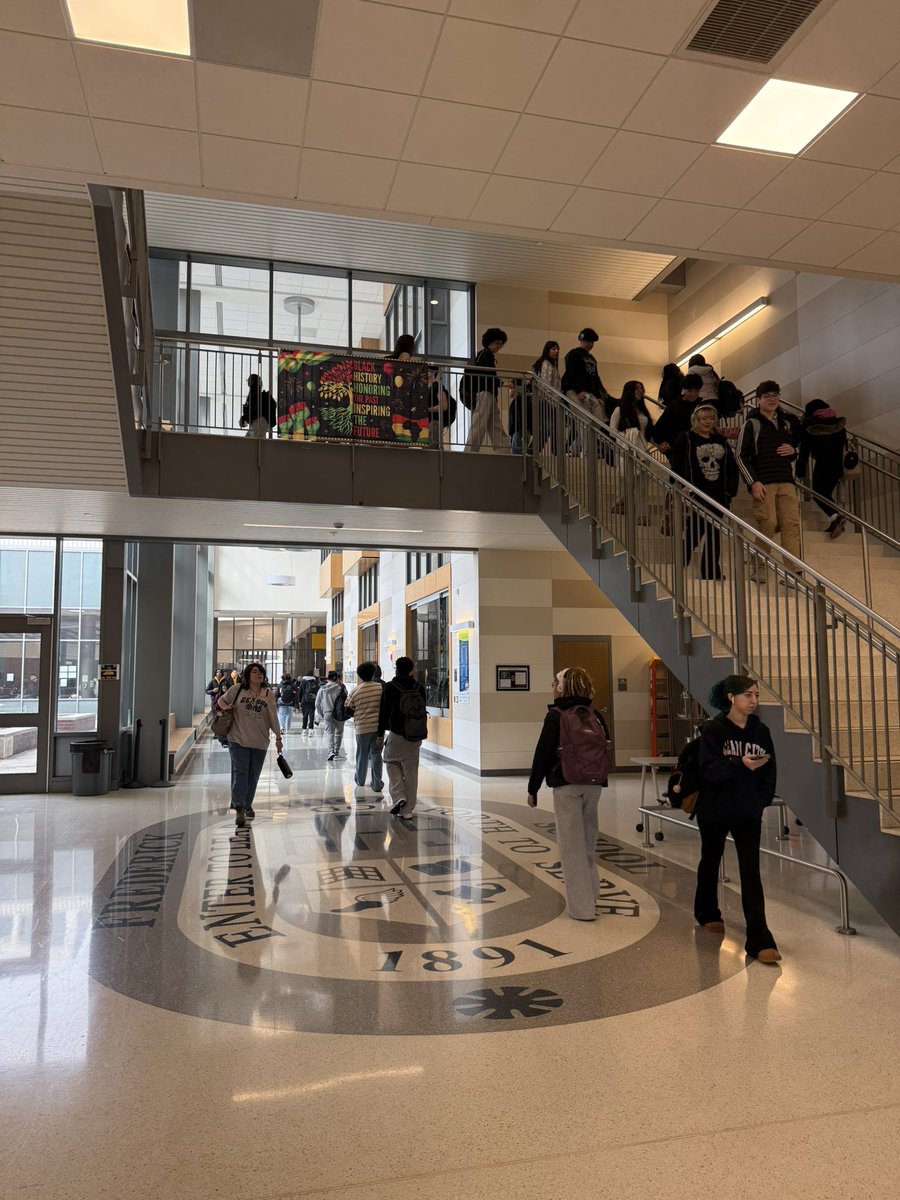 mdmassp's tweet photo. Nothing like a Monday morning school visit to get the week off to a strong start! Thank you principal Dr. Franceschina and MASSP member Assistant Principal Murphy and the team for the great work on behalf of our students! Go Cadets! #FHSStrong #FCPS https://t.co/pYur5ol4fI