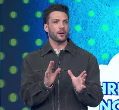 Mi chico de la nube 
NICOLA EN HOY