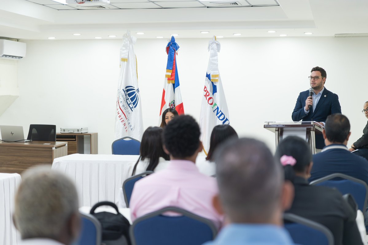 Ministerio de Medio Ambiente RD tweet media