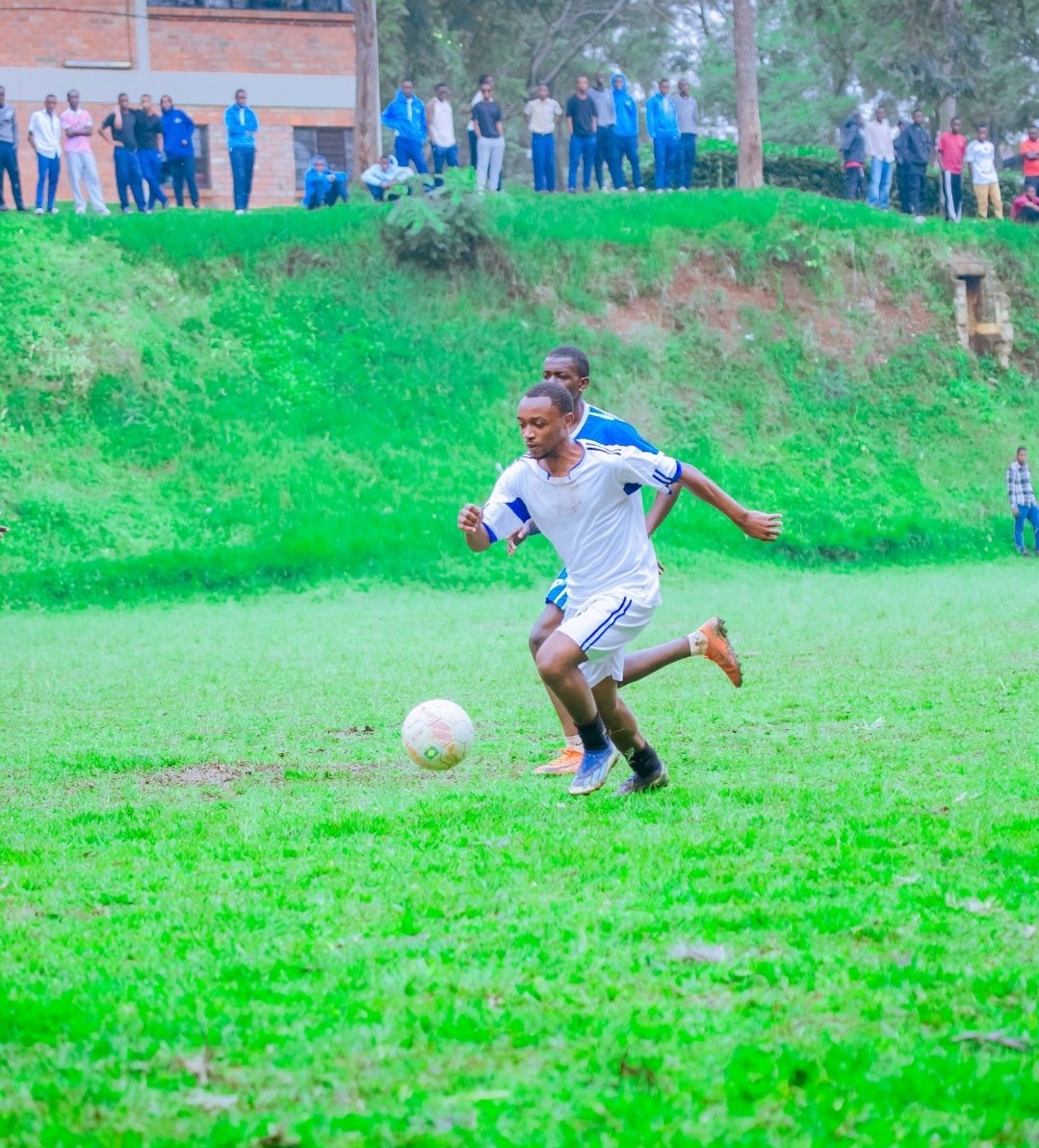 FRSS2025's tweet photo. Imikino ya nyuma Amashuri Kagame Cup irarimbanyije mu turere twose two mu gihugu. Mu karere ka @Gasabo_District mu cyiciro cy'abatarengeje imyaka 13 na  20 mu mikino  ya nyuma yabaye  tariki ya 28/2 na 1/3/2026, habonetse amakipe 20 azahagararira Akarere muri ligue ya Kigali. https://t.co/Vp6aLcWwff