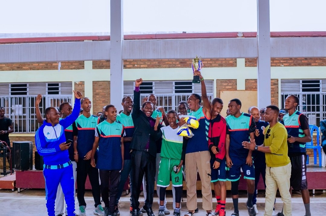 FRSS2025's tweet photo. Imikino ya nyuma Amashuri Kagame Cup irarimbanyije mu turere twose two mu gihugu. Mu karere ka @Gasabo_District mu cyiciro cy'abatarengeje imyaka 13 na  20 mu mikino  ya nyuma yabaye  tariki ya 28/2 na 1/3/2026, habonetse amakipe 20 azahagararira Akarere muri ligue ya Kigali. https://t.co/Vp6aLcWwff