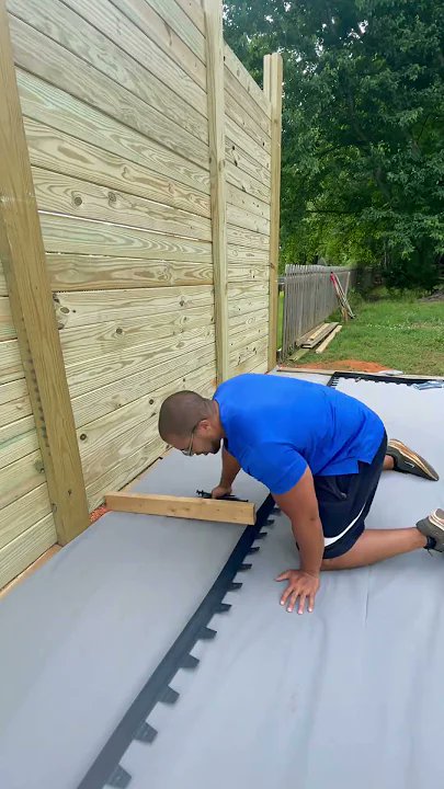 JeffRomatzick's tweet photo. DIY Raised Garden Beds https://t.co/JyIVKuYvu1 https://t.co/XHYVAAKxQA