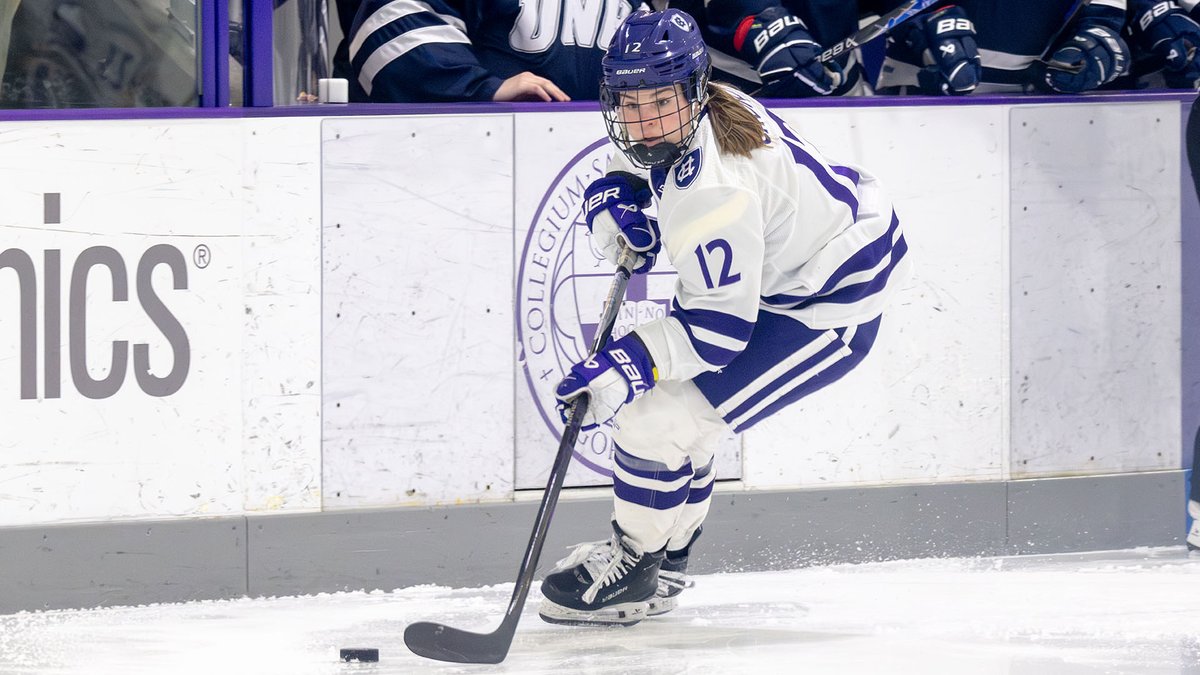 Holy Cross Women's Hockey tweet media