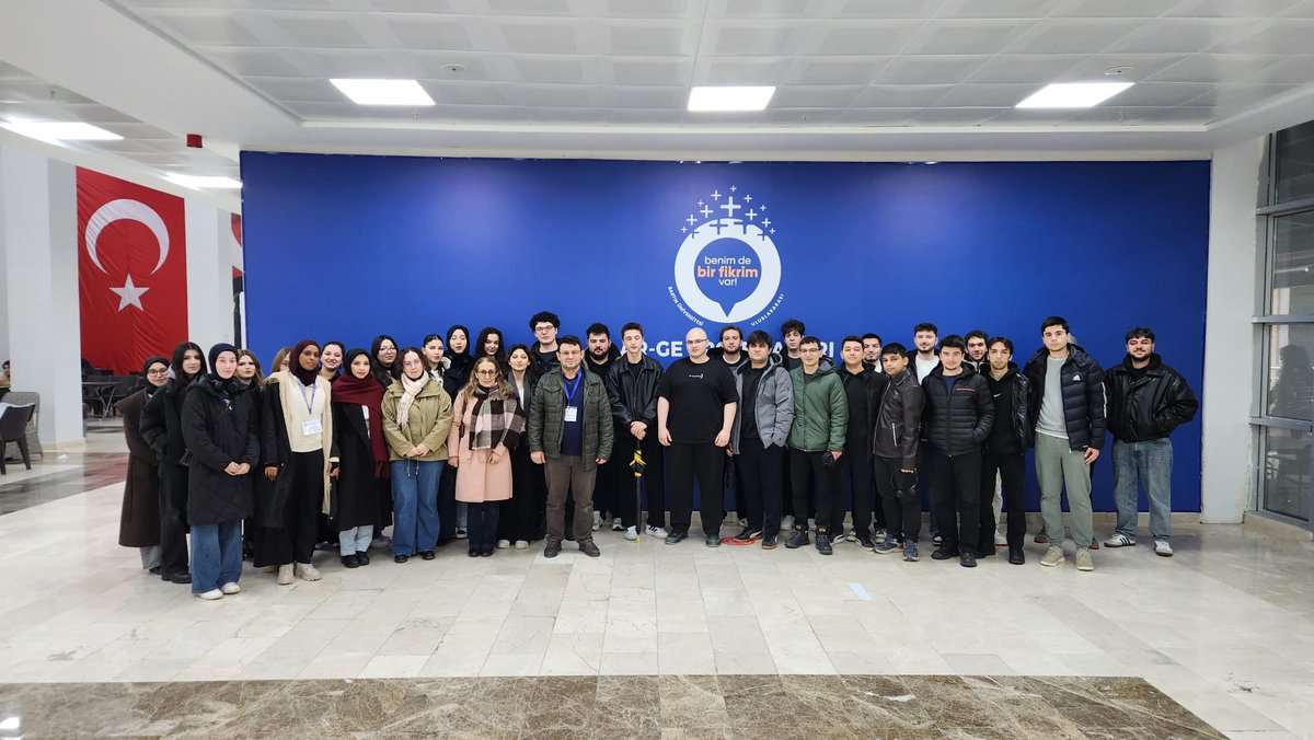 BaruBilTek's tweet photo. Bilgisayar Teknolojileri Bölümü Öğrencileri Siber Güvenlik: Mevcut Durum, Riskler ve Çözüm Önerileri Çalıştayına Katıldı

https://t.co/DhGWcTZROM https://t.co/gwaHcVTd7V