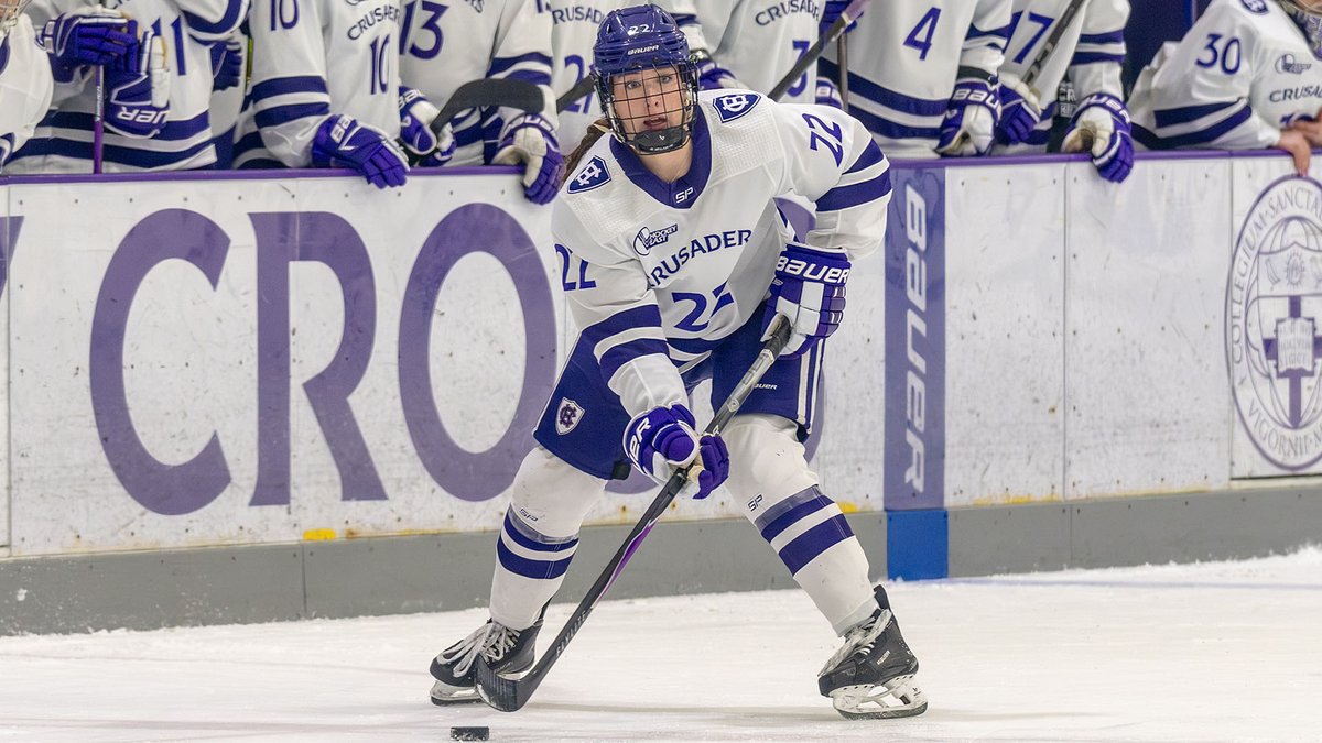 Holy Cross Women's Hockey tweet media