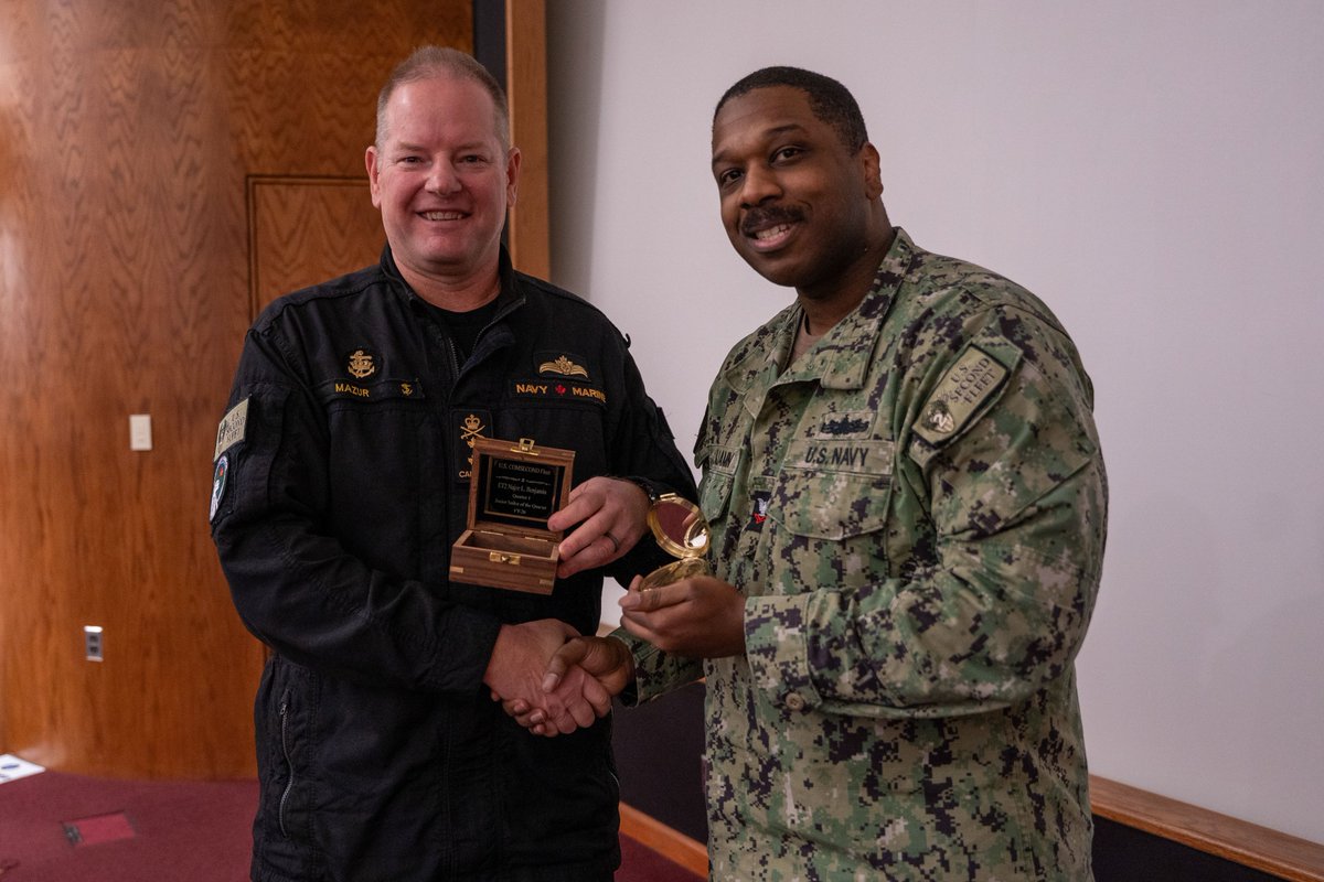 US2ndFleet's tweet photo. A huge congrats to our U.S. 2nd Fleet Sailors honored at Awards Quarters on Friday!
Shout-out to our Q1, FY-26 Sailors of the Quarter, LS1 Malano (SSOQ) &amp; ET2 Benjamin (JSOQ), and two other deserving awardees. Proud of your dedication to excellence. Bravo Zulu! #USNavy #C2F https://t.co/M1SSFr7YyF