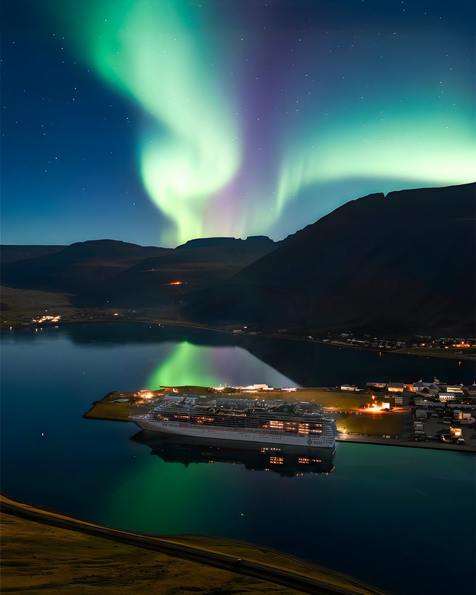 MSC_Crociere's tweet photo. Lo spettacolo più incredibile della natura.
📍MSC Preziosa, Isafjordur - Islanda

#MSCCrociere #BestHolidayEver https://t.co/sIWQVZ6OFT