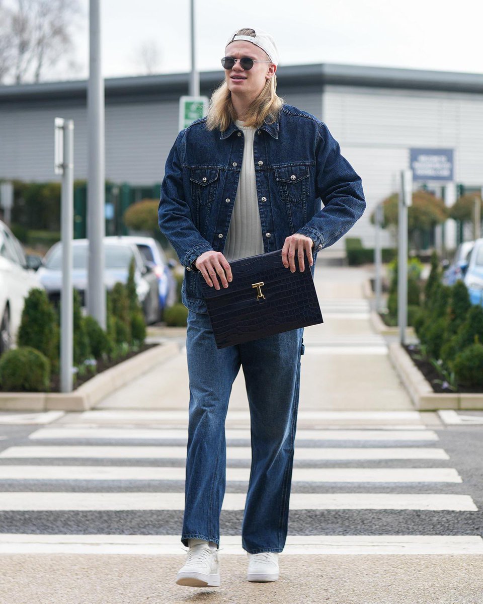 Erling Haaland tweet media