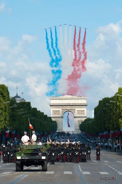 🚨 ALERTE !

Le président Emmanuel Macron n’a pas parlé chinois envers ceux qui souhaitent s’attaquer à la France 🇫🇷 

"Tous ceux qui auraient l’audace de s’attaquer à notre pays savent le prix insoutenable qu’il y aurait à payer. Aucun État dans le monde ne s’en remettrait." 😳