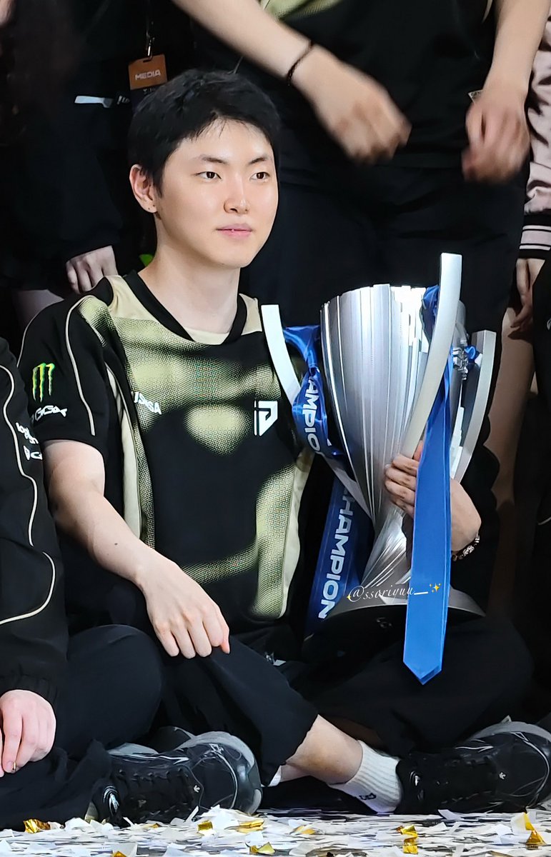 지훈아, 생일 축하해요~ 챔피언 많이 따세요🏆
#쵸비 #chovy