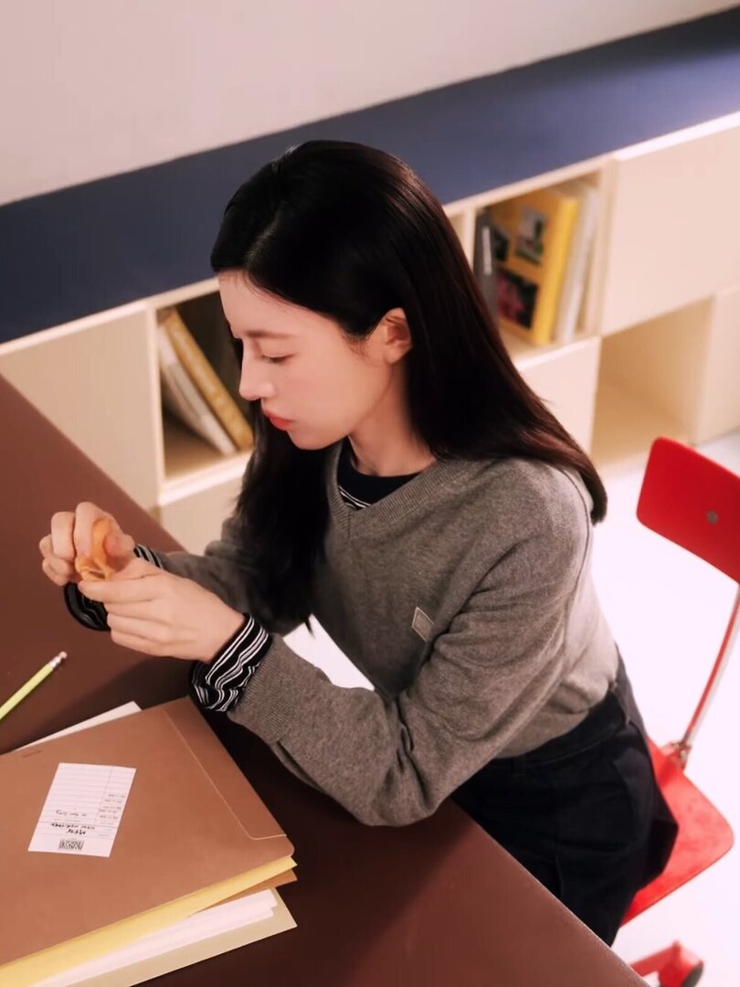 selfolssi ♤ tweet media